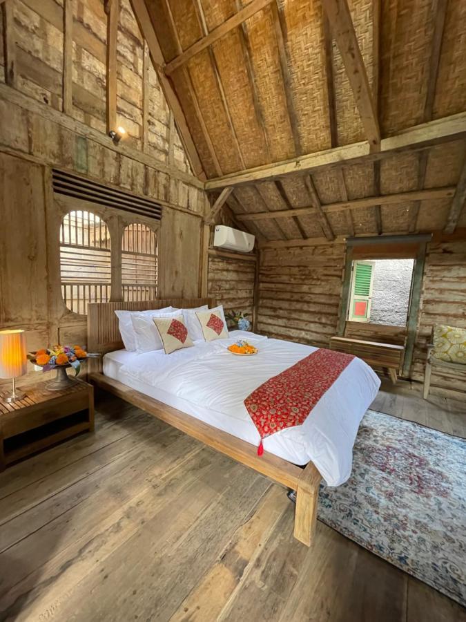 Oemah Gebagan 78 Akasha Room B&B การางาเซ็ม ภายนอก รูปภาพ